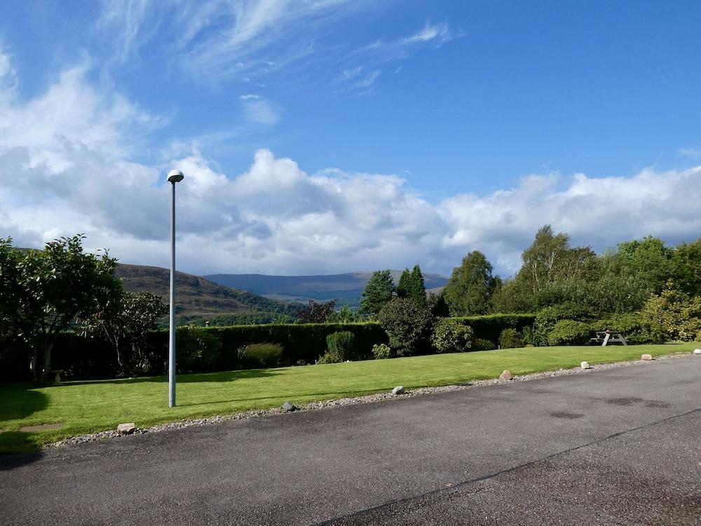 Lochview House