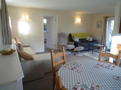 Oxton Cottage