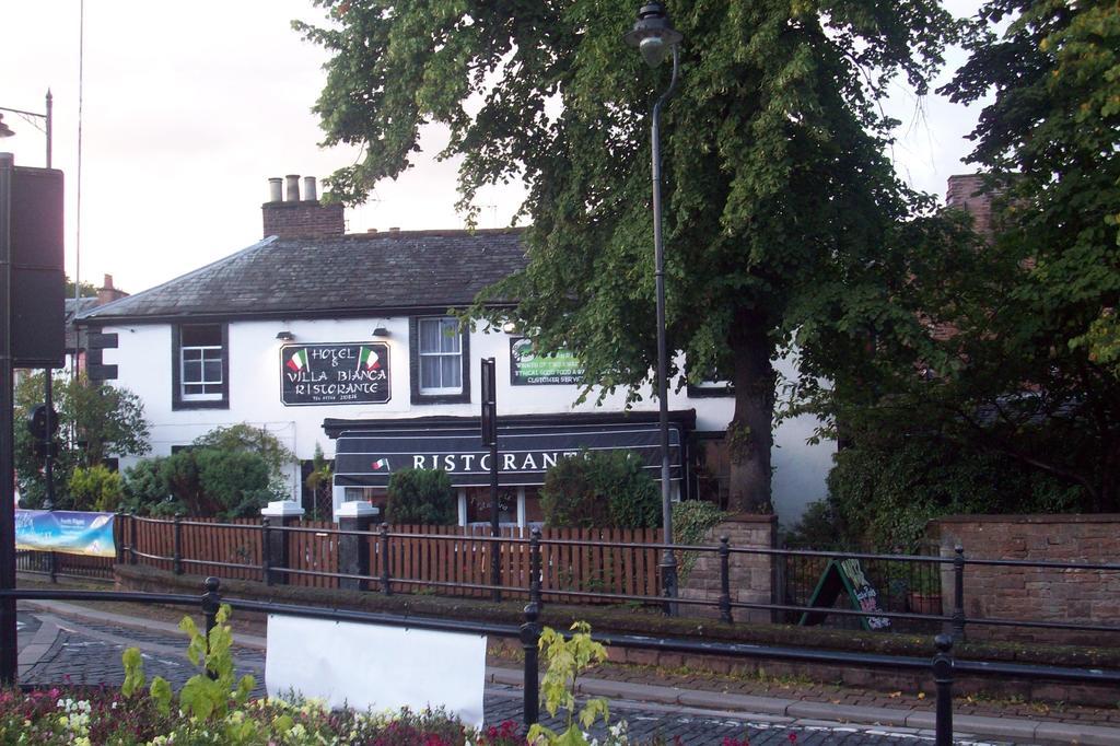 Villa Bianca Hotel & Restaurant