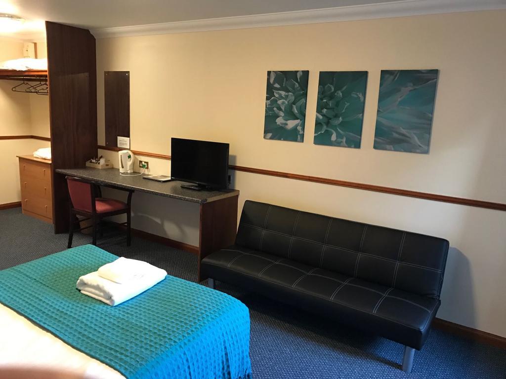 Findlay's Hotel