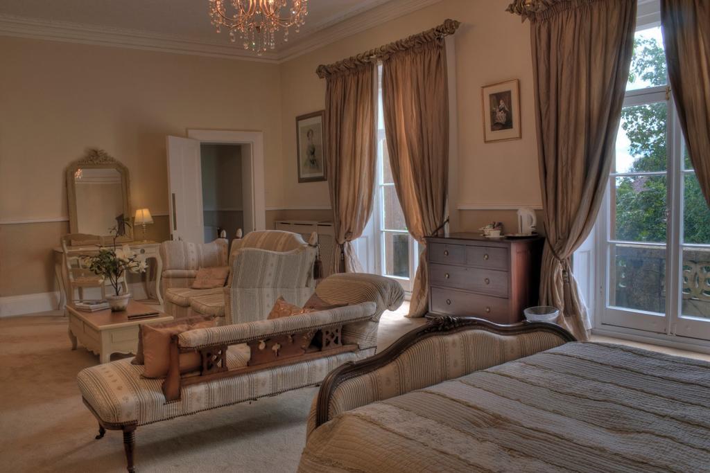 Albert Cottage Hotel