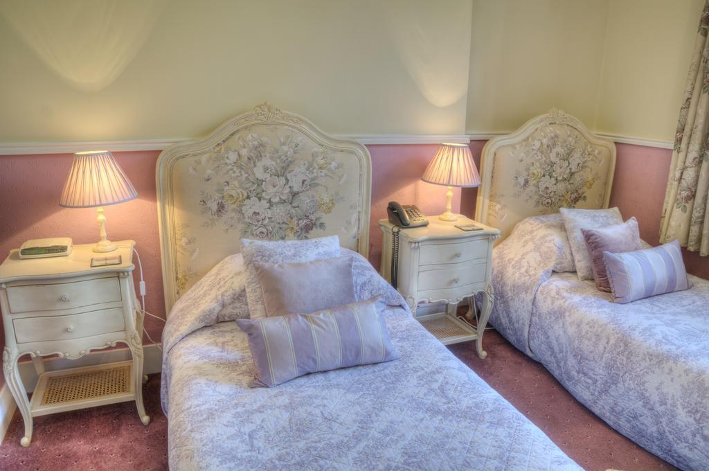 Albert Cottage Hotel