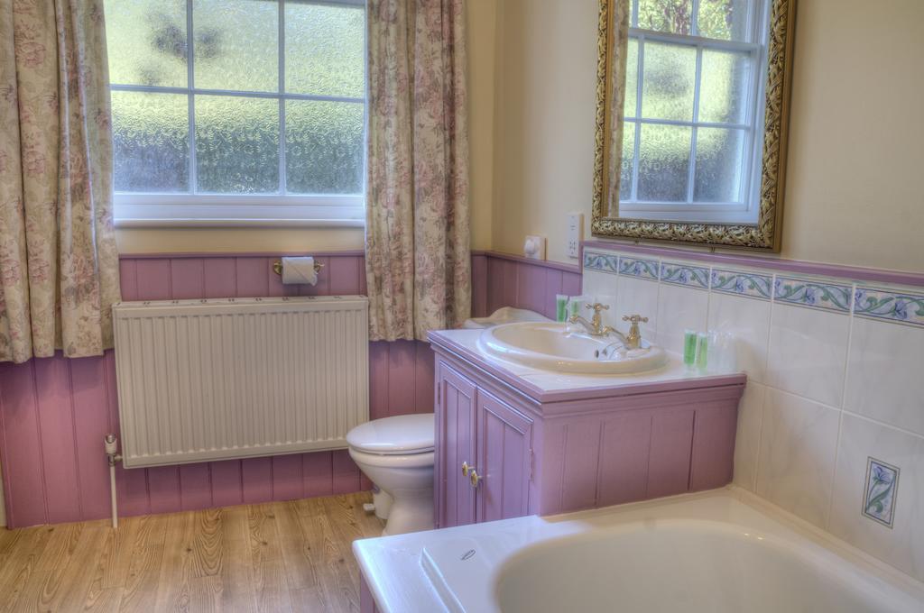 Albert Cottage Hotel