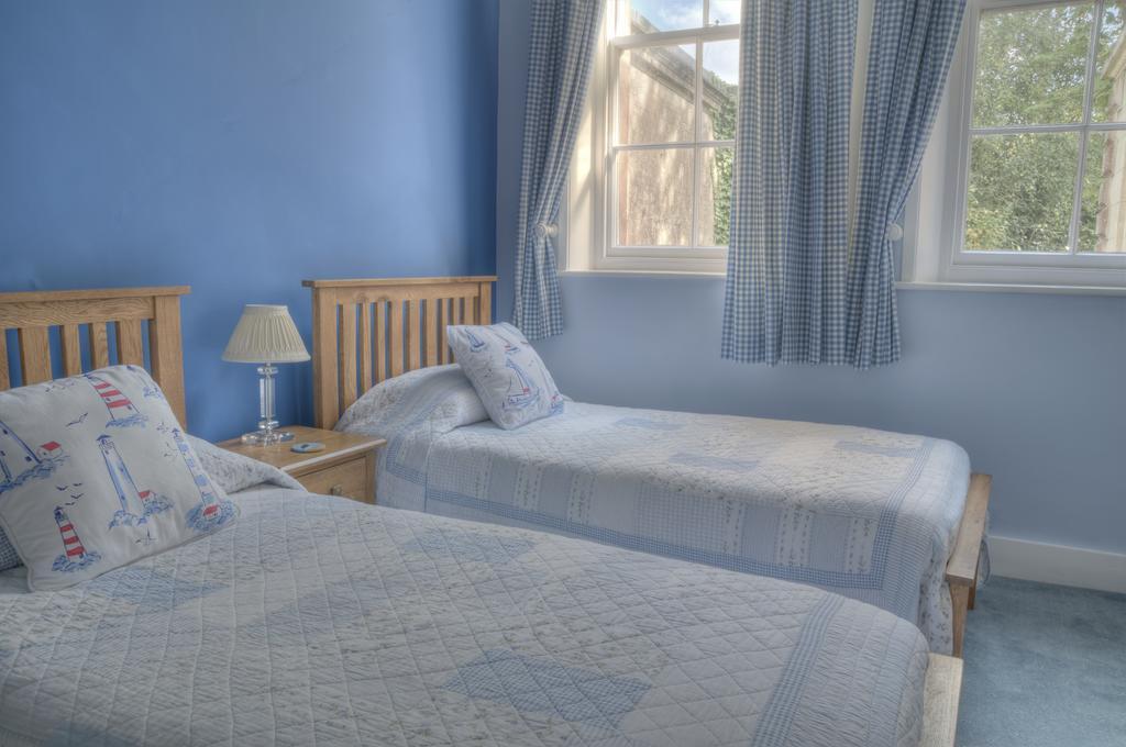 Albert Cottage Hotel