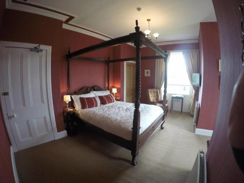 The Pines Guest House
