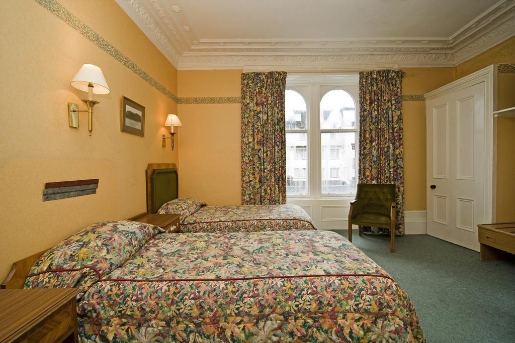 Balmoral Hotel