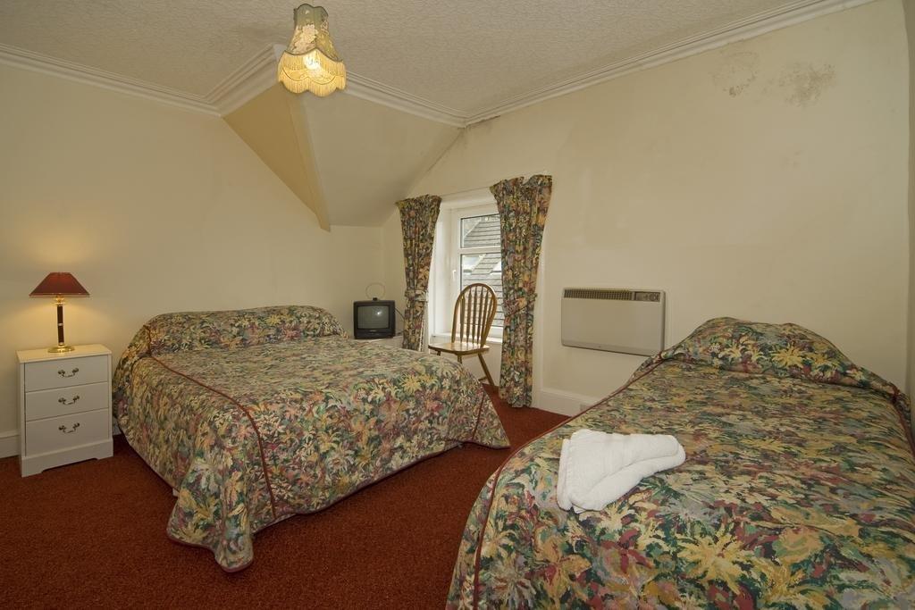 Balmoral Hotel