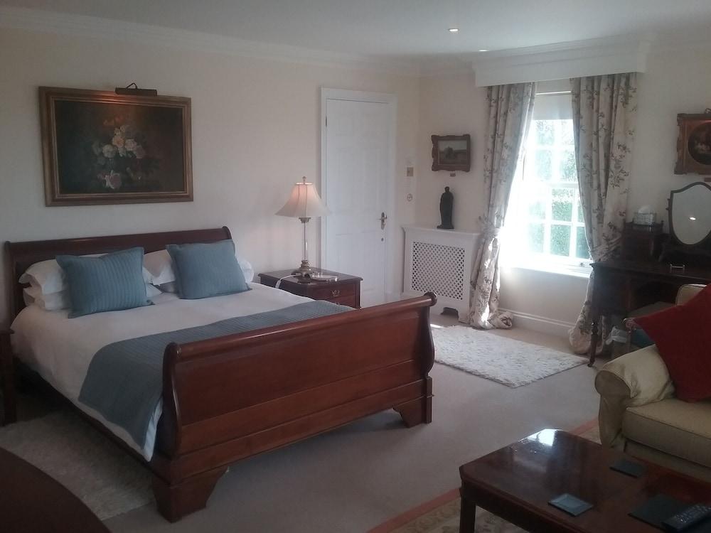 Landseer House