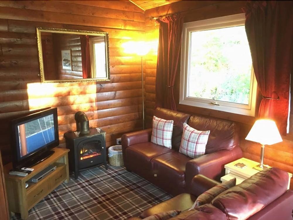 Pucks Glen Lodges