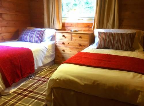 Pucks Glen Lodges