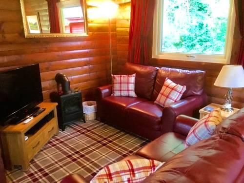 Pucks Glen Lodges