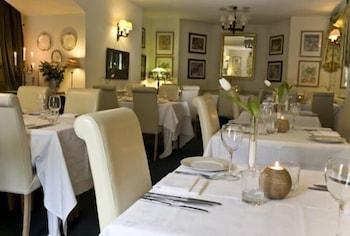 Overcliffe Hotel & Bloomers Restaurant