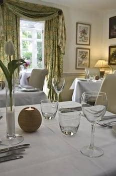 Overcliffe Hotel & Bloomers Restaurant
