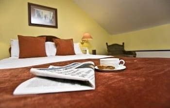 Overcliffe Hotel & Bloomers Restaurant