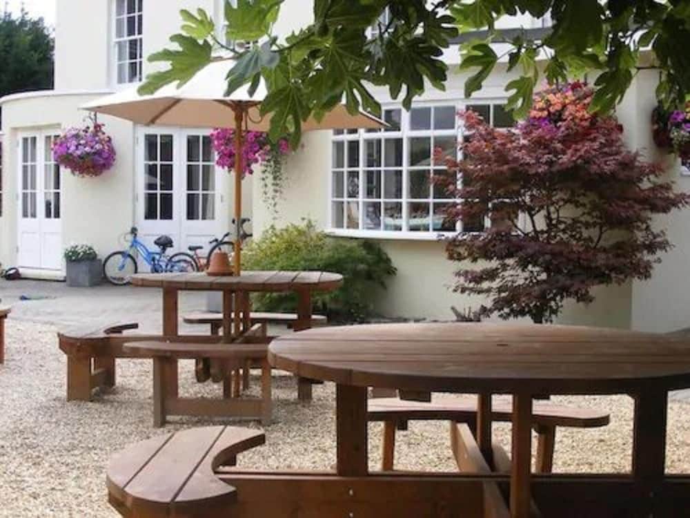 The Old Lodge