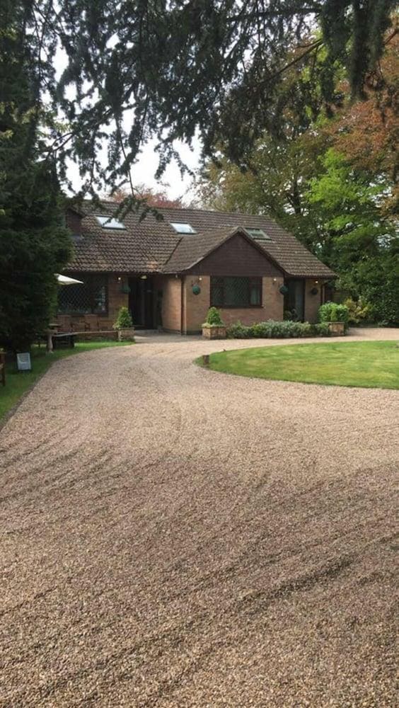 Barncroft Luxury Guest House