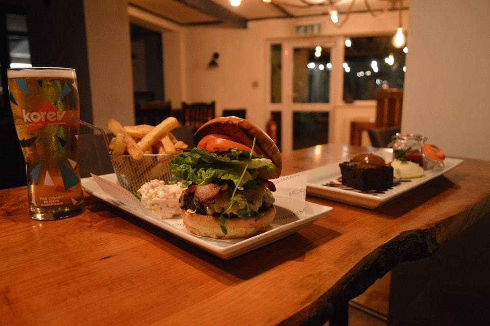 Cornishman Inn