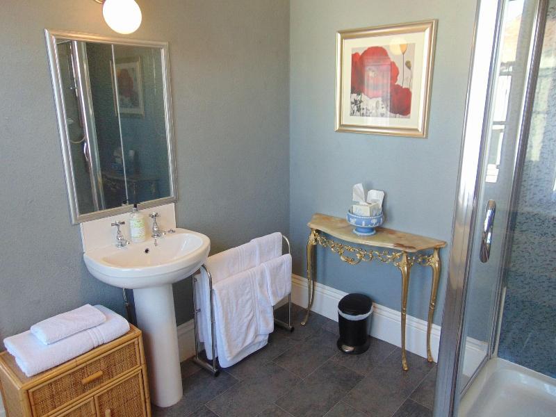 Holywell Guest House