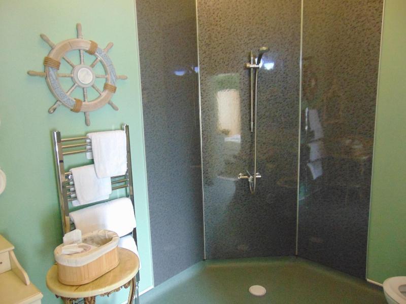 Holywell Guest House