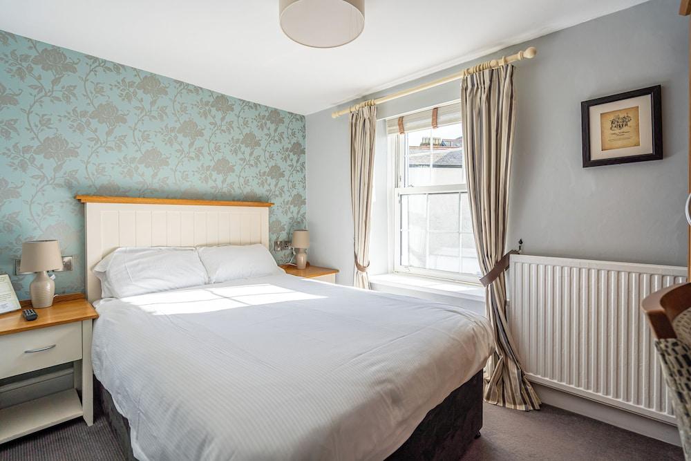Penhelig Arms Hotel