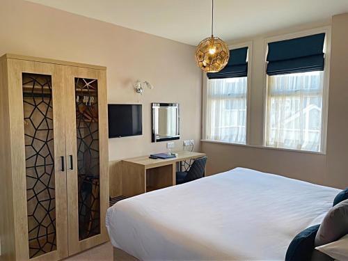 Caerwylan Hotel