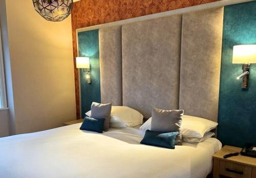 Caerwylan Hotel