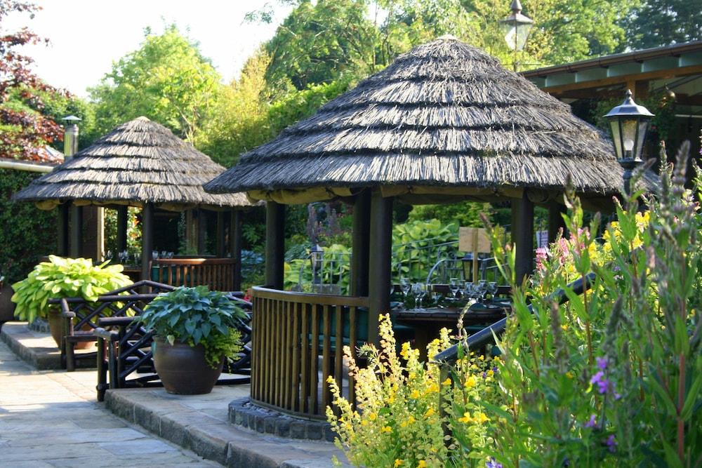 Gibbon Bridge Hotel