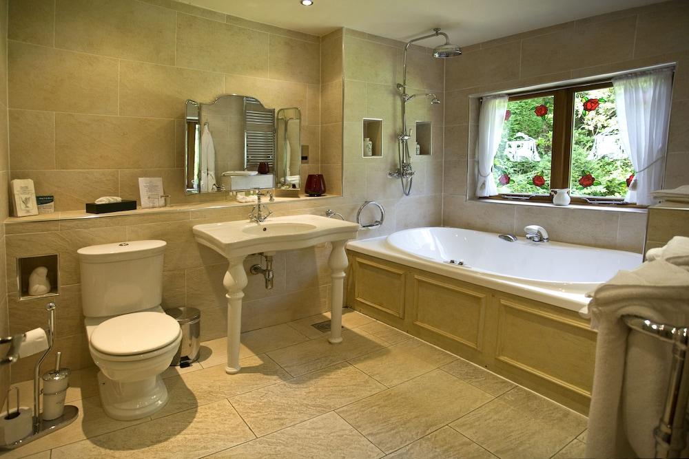 Gibbon Bridge Hotel