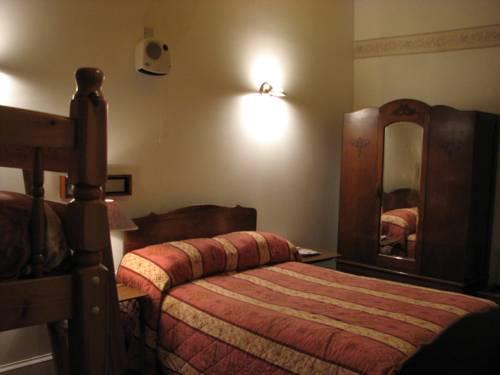 Lancaster Hotel
