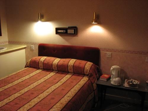 Lancaster Hotel