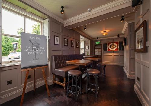The Bull's Head And Lodge