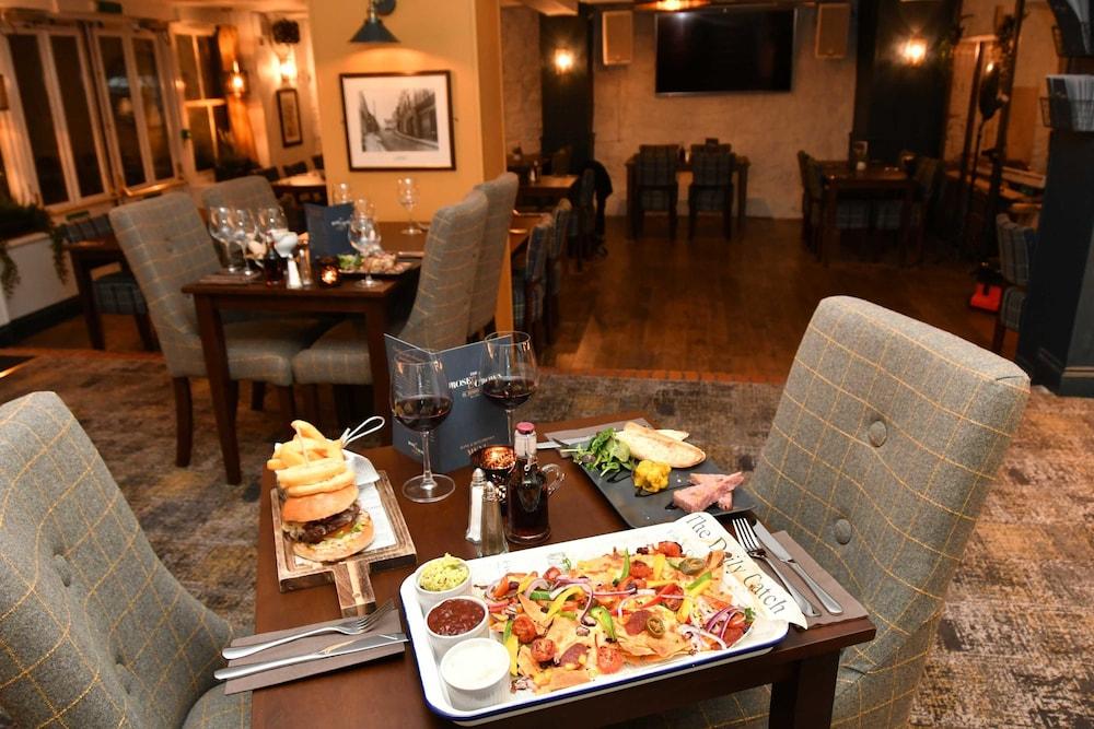 The Rose And Crown Hotel