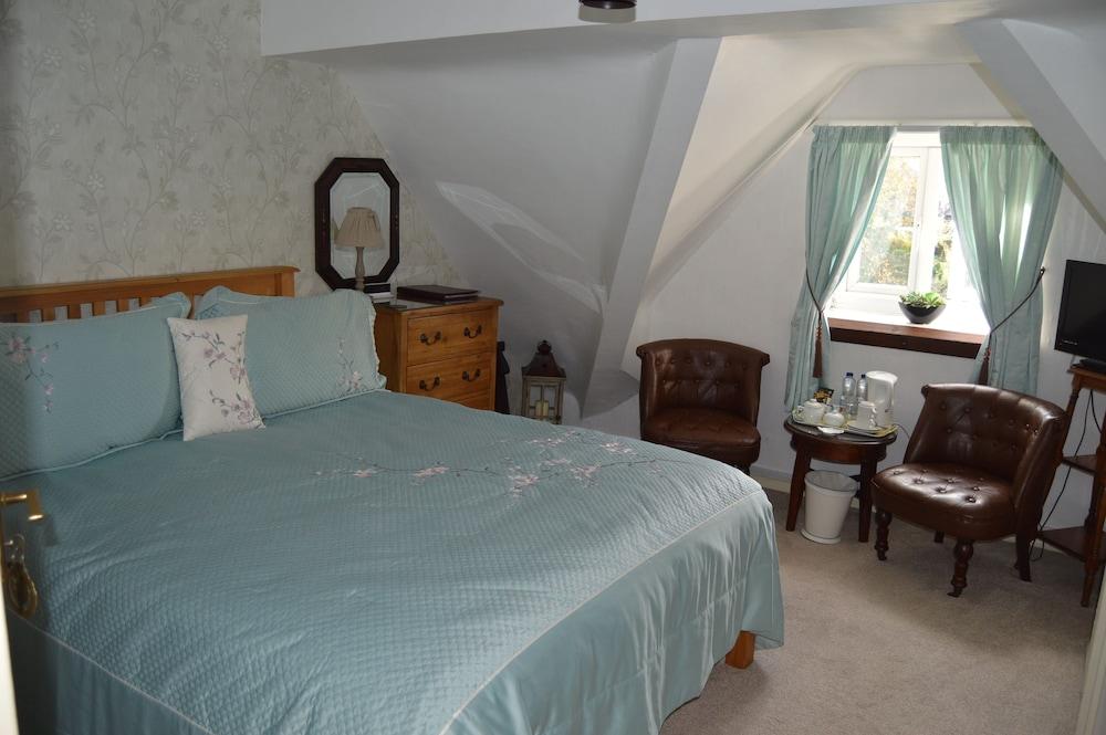 The Courthouse Henllys