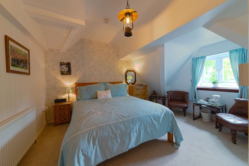 The Courthouse Henllys