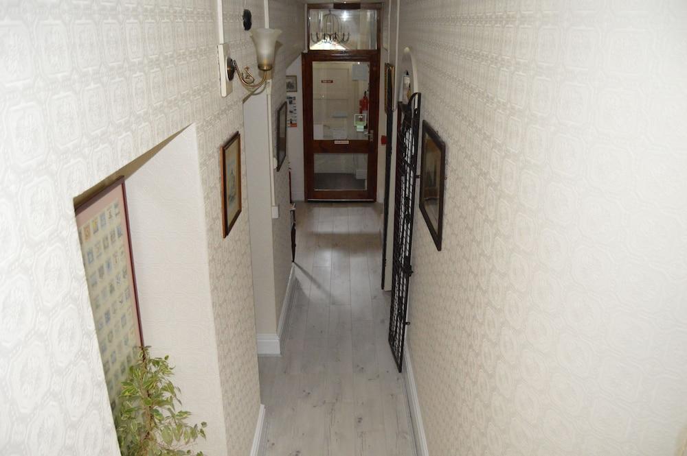 The Courthouse Henllys