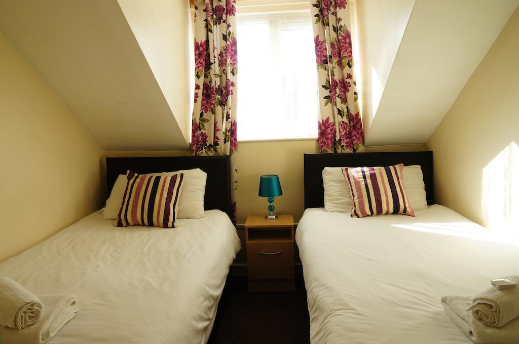 Vale Hotel