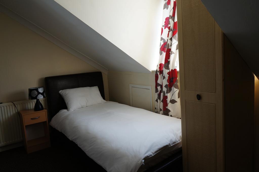 Vale Hotel