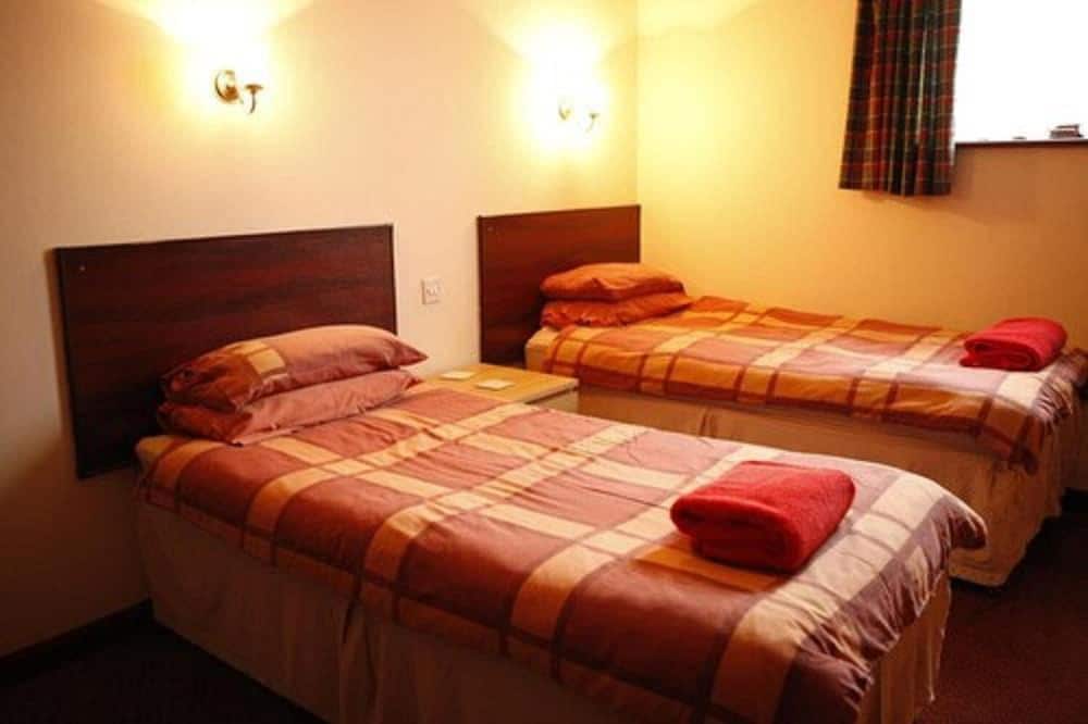 Riverside Hotel