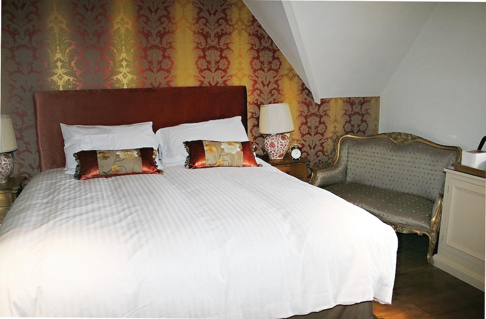 Wheatley Arms Inn