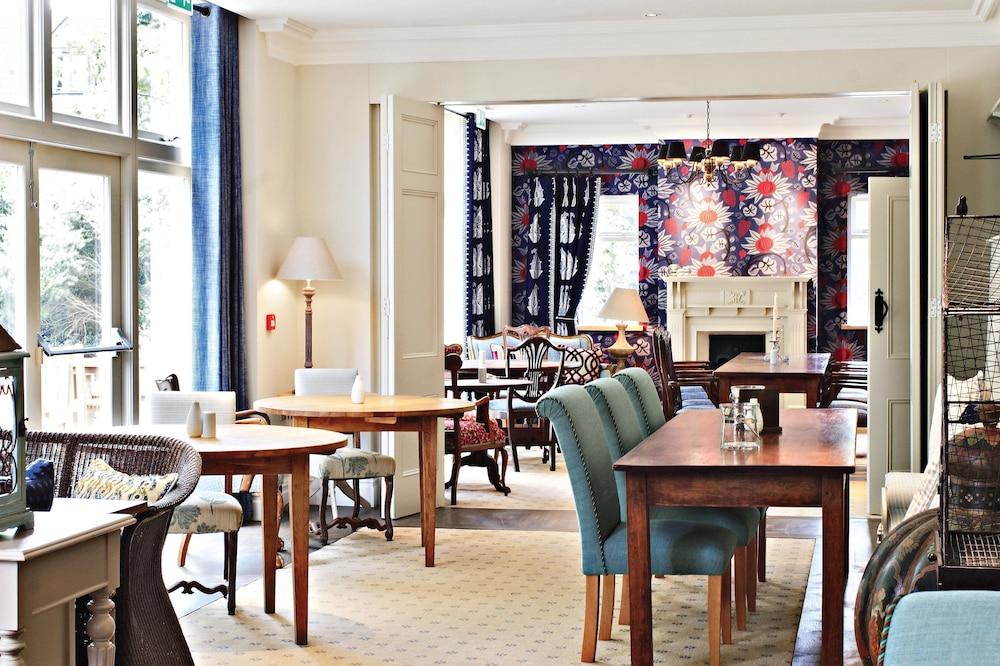 Wheatley Arms Inn