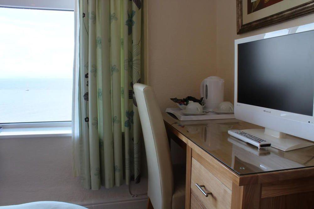 Ashley Hotel