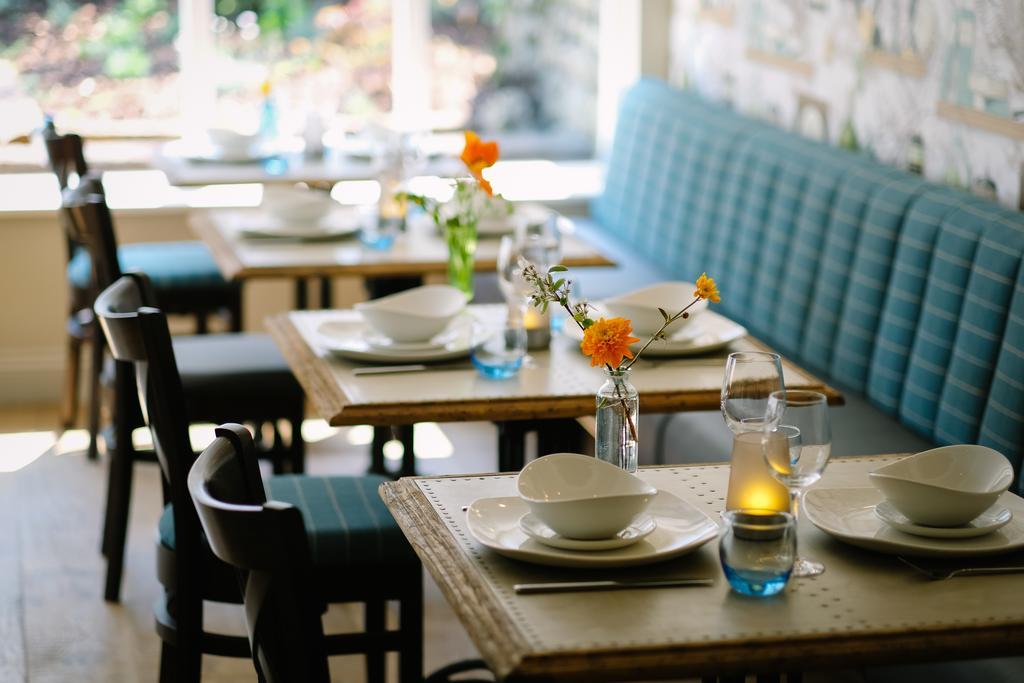 1863 Bar Bistro Rooms