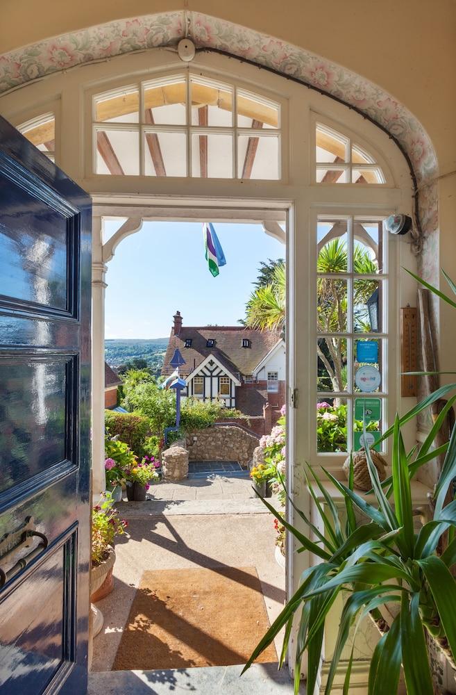 Marston Lodge