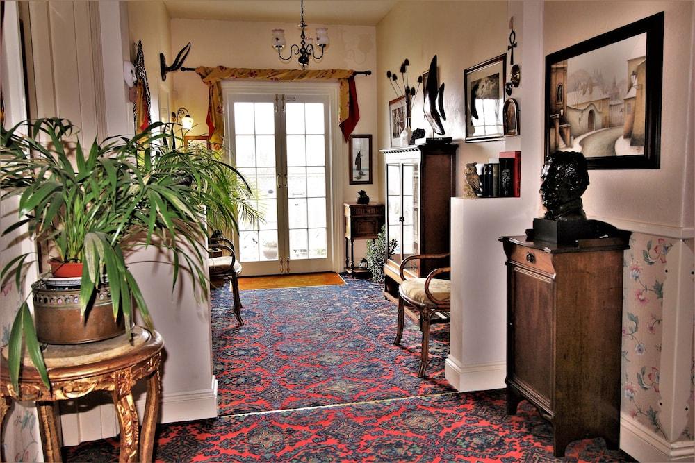 Marston Lodge