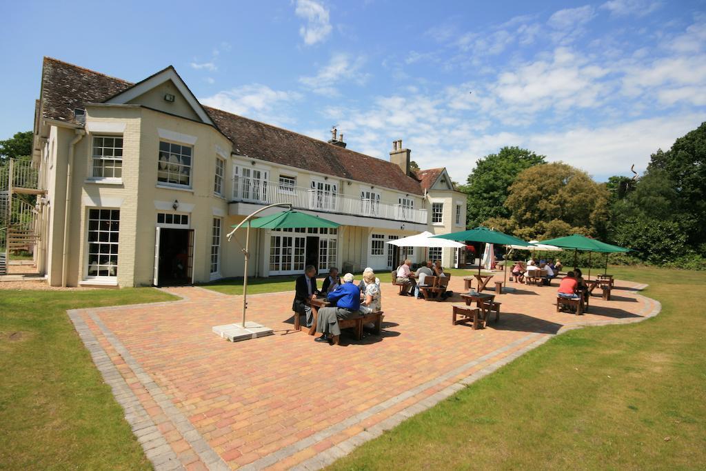 Tyrrells Ford Country Inn & Hotel