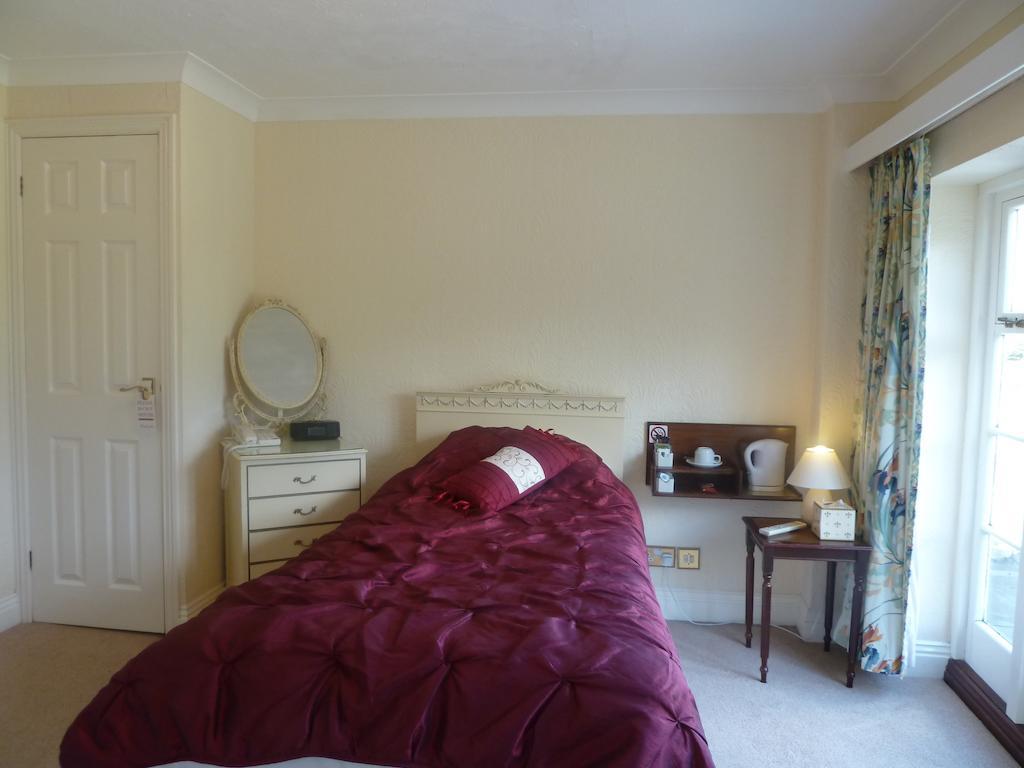Tyrrells Ford Country Inn & Hotel