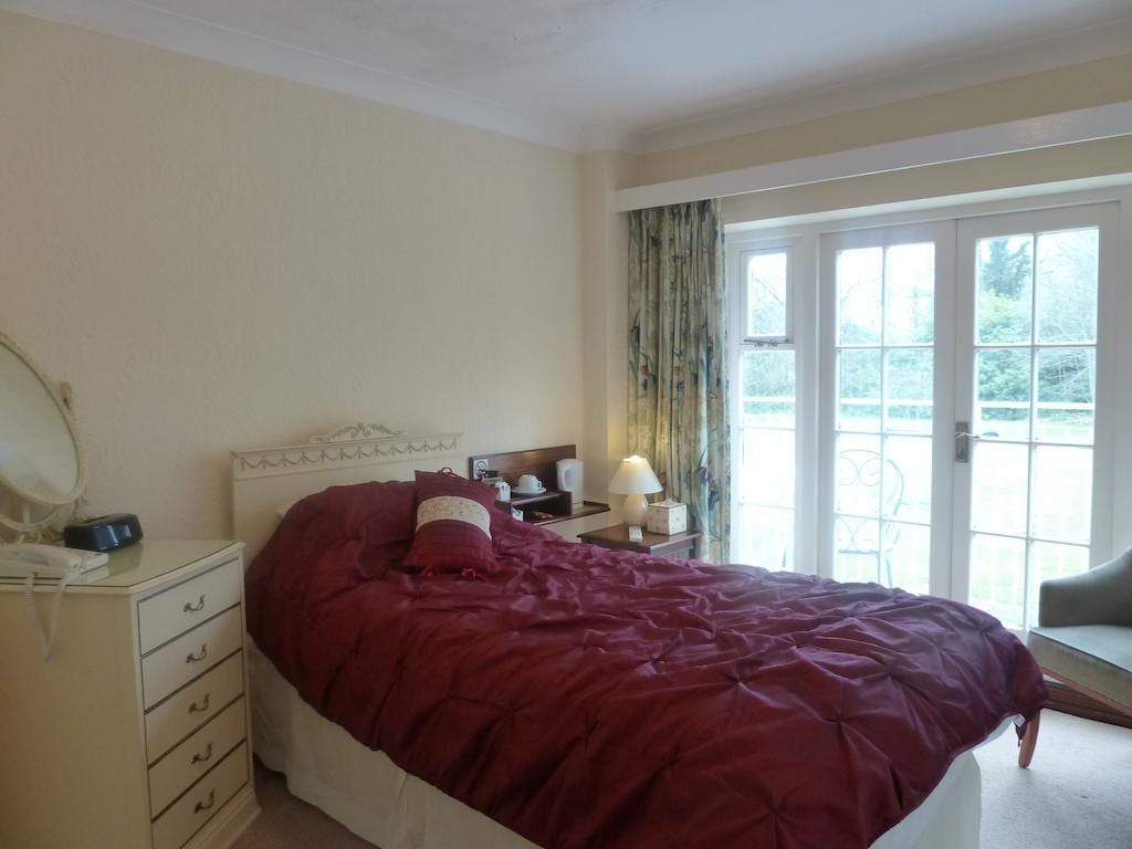 Tyrrells Ford Country Inn & Hotel