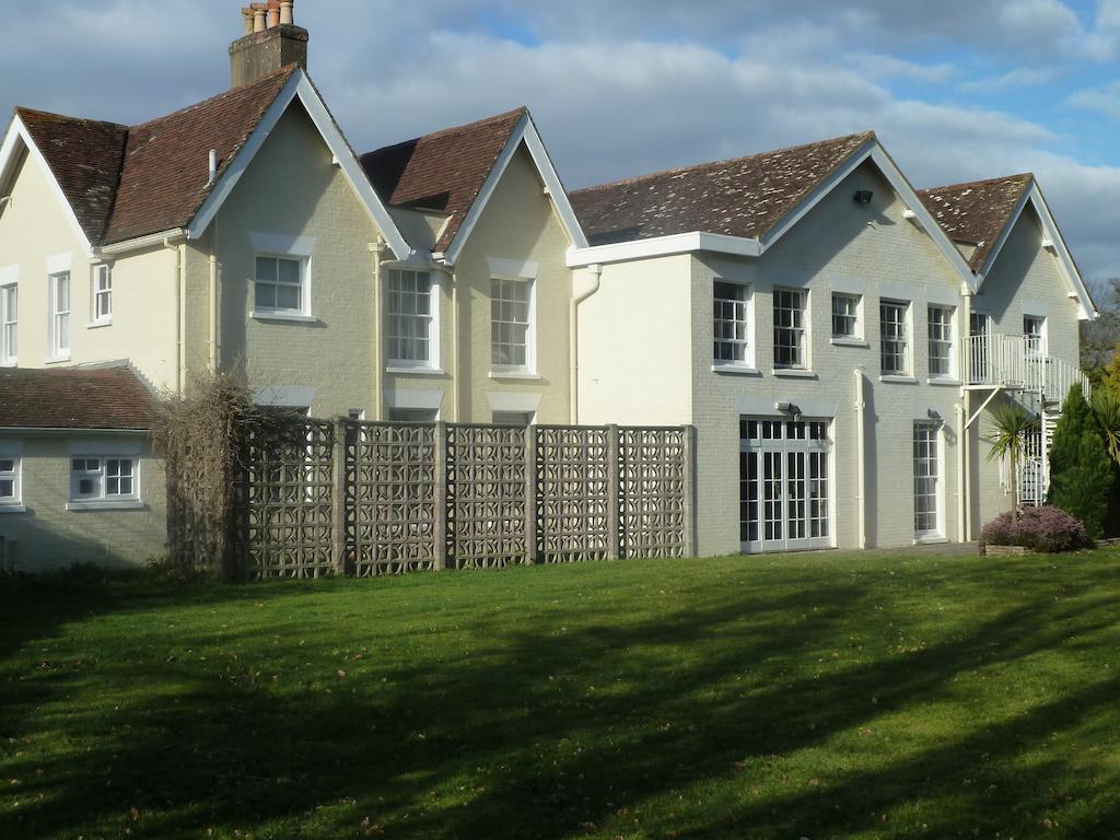 Tyrrells Ford Country Inn & Hotel