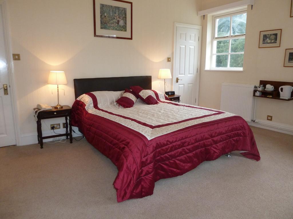 Tyrrells Ford Country Inn & Hotel
