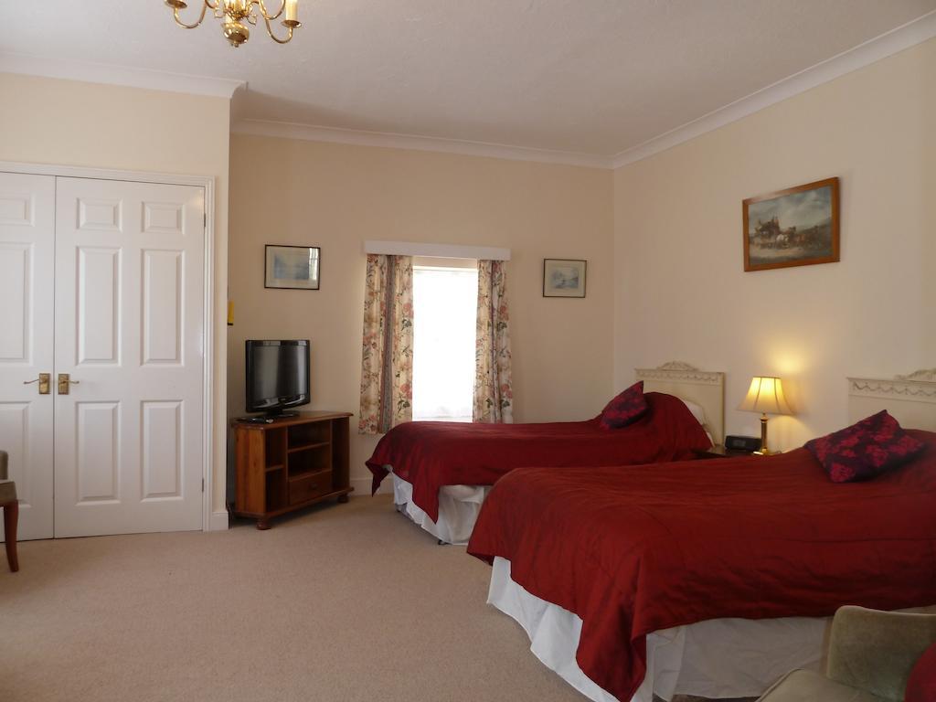 Tyrrells Ford Country Inn & Hotel